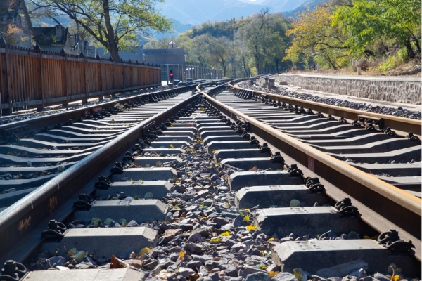 改性尼龍PA6和PA66在高速鐵路、機(jī)車工業(yè)中的應(yīng)用